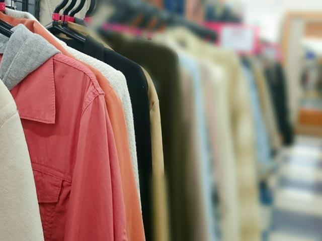服を買いすぎる妻に家計が圧迫される!ボーナスや貯金にも限界がある
