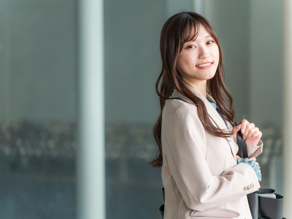 「おしゃれな人」の「オーラ」は作れる！内面から生まれる自信の輝き、誰もが魅了される存在になる